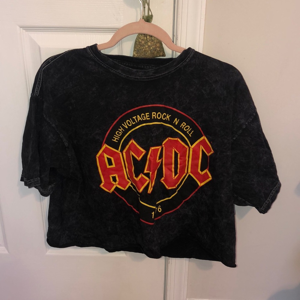 Black AC DC t shirt